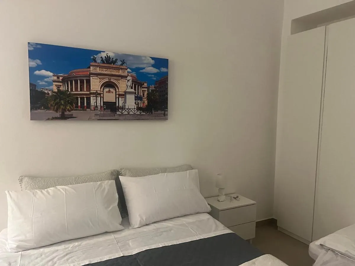 La Casetta Mape Palermo 0*,  Itália